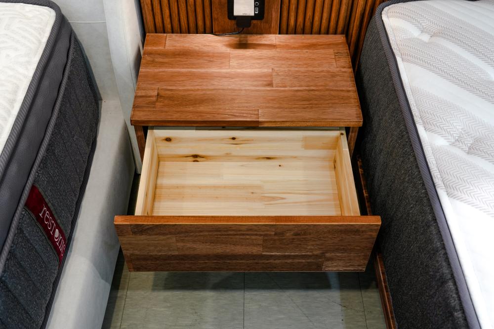 템바보드 원목 침대