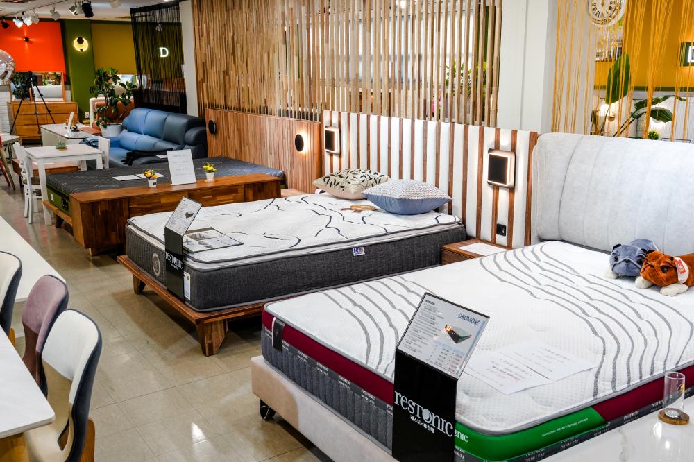 원목 패브릭 침대