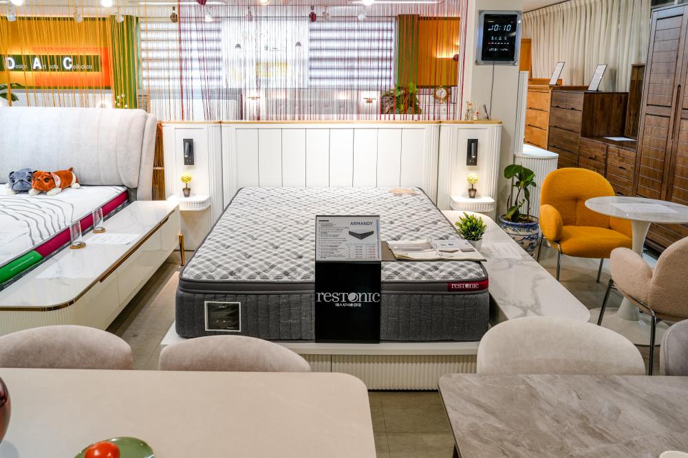 원목 패브릭 침대