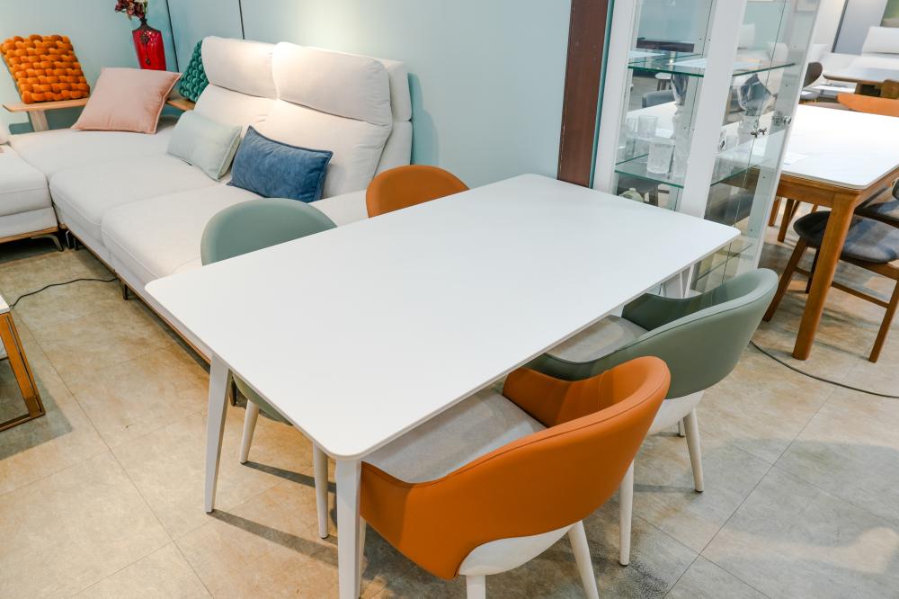 무광 화이트 4인 세라믹 식탁세트