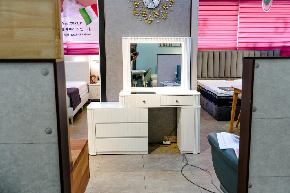 화이트 원목 화장대