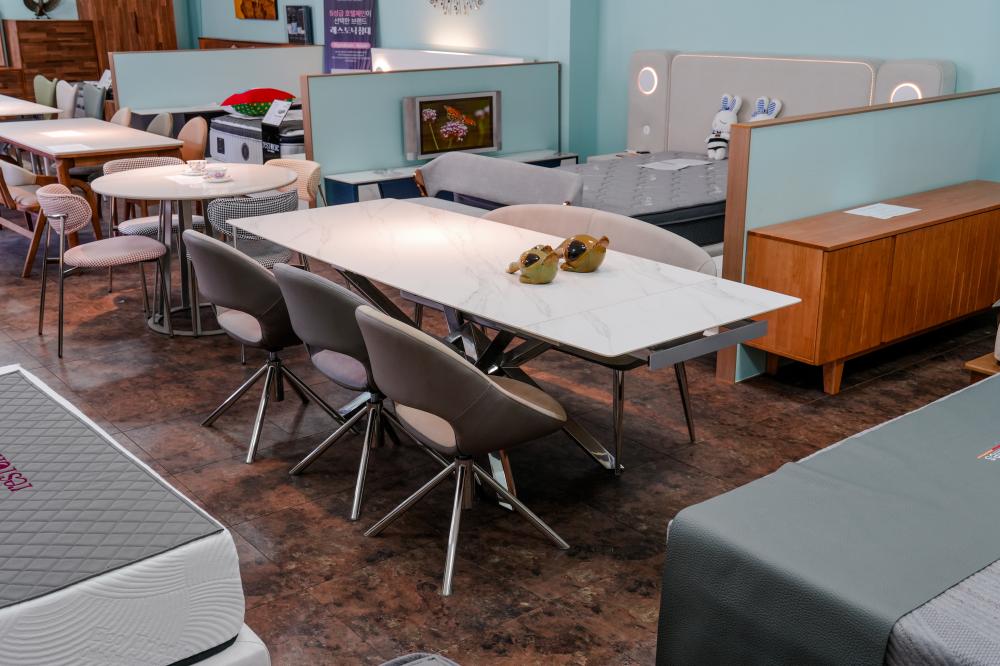 무광 화이트 확장형 식탁세트